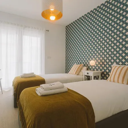 25 - Seaside Retreat *