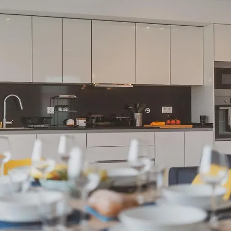 25 - Seaside Retreat *