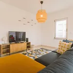 25 - Seaside Retreat *