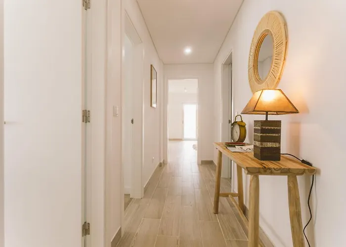 25 - Seaside Retreat *