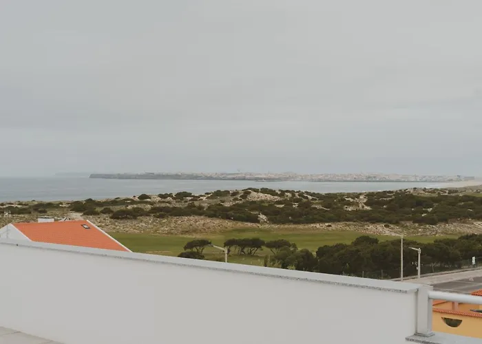 25 - Seaside Retreat Пениши