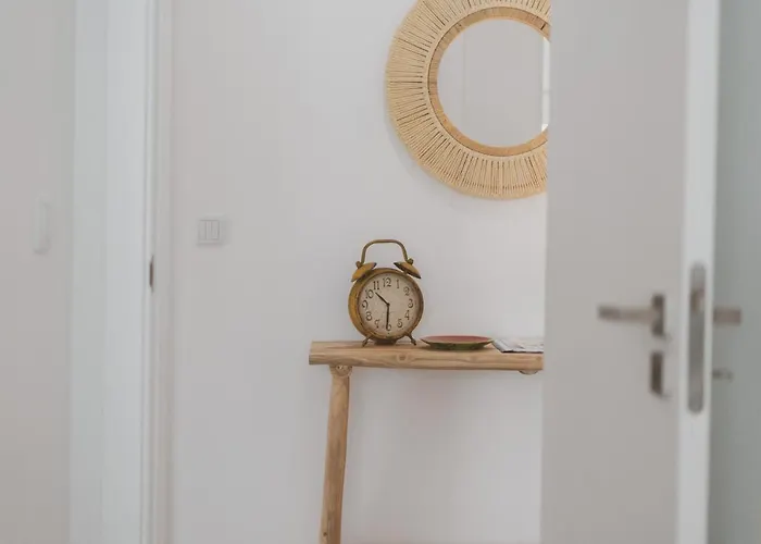 25 - Seaside Retreat Пениши