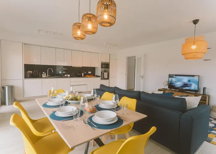 25 - Seaside Retreat Пениши