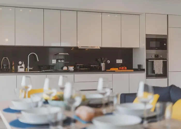 25 - Seaside Retreat *